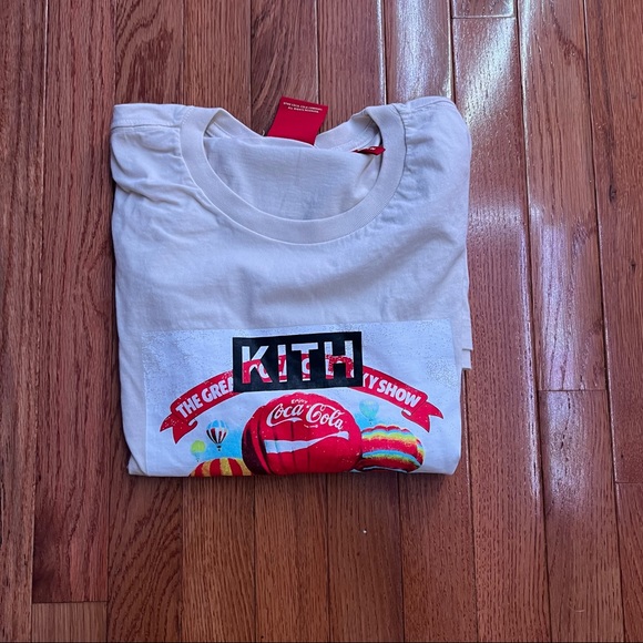 Kith coca cola tshirt - Picture 6 of 6